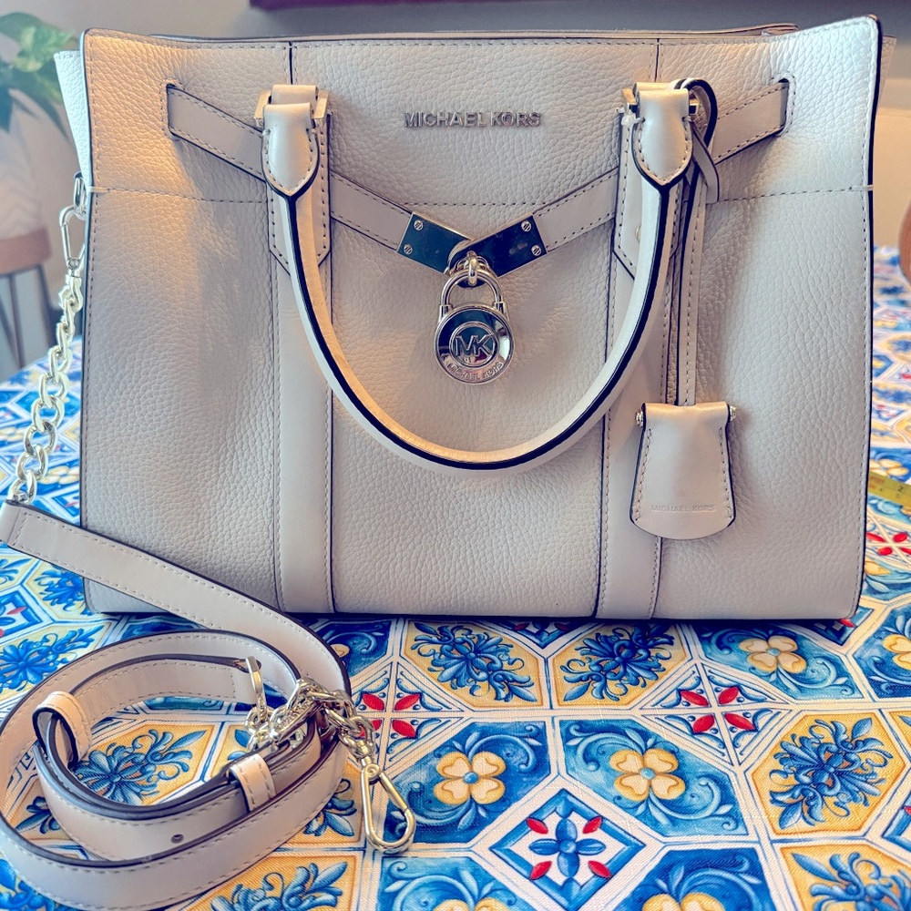Like new. Good condition. Michael Kors. Large Satchel. Nouveau Hamilton.